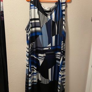 Black and blue geometric sleeveless dress